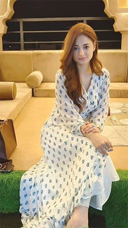 1272066_3605087_side1_magazine Mahnoor Malik Biography Age Dramas and Exclusive Excited News